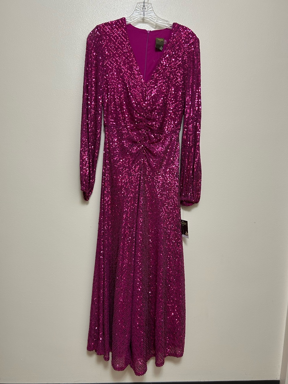 Taylor Stretch Sequin V-Neck Ruched Maxi Dress Size-4